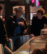 ROSWELL_-_E1X18_TESS_LIES_AND_VIDEOTAPE_444.jpg