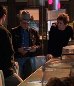 ROSWELL_-_E1X18_TESS_LIES_AND_VIDEOTAPE_447.jpg