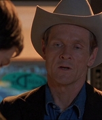 ROSWELL_-_E1X18_TESS_LIES_AND_VIDEOTAPE_457.jpg