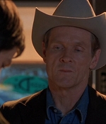 ROSWELL_-_E1X18_TESS_LIES_AND_VIDEOTAPE_458.jpg