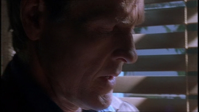 ROSWELL_-_E1X19_FOUR_SQUARE_002.jpg