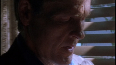 ROSWELL_-_E1X19_FOUR_SQUARE_006.jpg