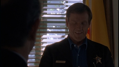 ROSWELL_-_E1X19_FOUR_SQUARE_093.jpg