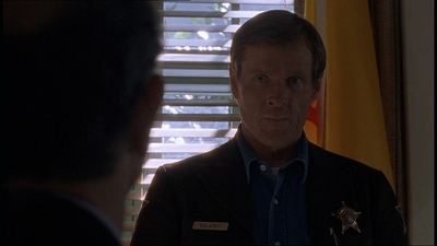 ROSWELL_-_E1X19_FOUR_SQUARE_183.jpg