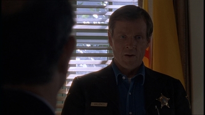 ROSWELL_-_E1X19_FOUR_SQUARE_193.jpg