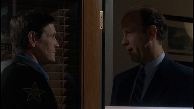 ROSWELL_-_E1X19_FOUR_SQUARE_311.jpg