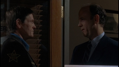 ROSWELL_-_E1X19_FOUR_SQUARE_317.jpg