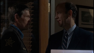 ROSWELL_-_E1X19_FOUR_SQUARE_352.jpg