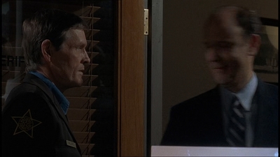 ROSWELL_-_E1X19_FOUR_SQUARE_359.jpg