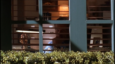 ROSWELL_-_E1X20_MAX_TO_THE_MAX_006.jpg