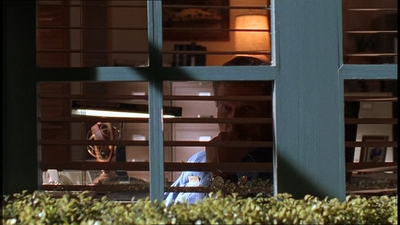 ROSWELL_-_E1X20_MAX_TO_THE_MAX_009.jpg