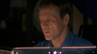 ROSWELL_-_E1X20_MAX_TO_THE_MAX_034.jpg