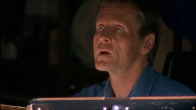 ROSWELL_-_E1X20_MAX_TO_THE_MAX_049.jpg