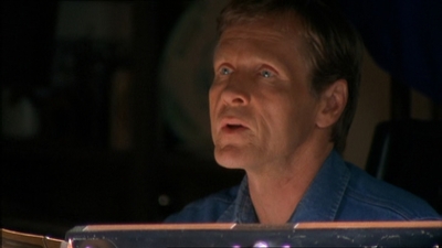 ROSWELL_-_E1X20_MAX_TO_THE_MAX_051.jpg