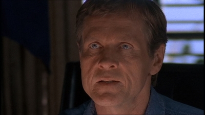 ROSWELL_-_E1X20_MAX_TO_THE_MAX_123.jpg