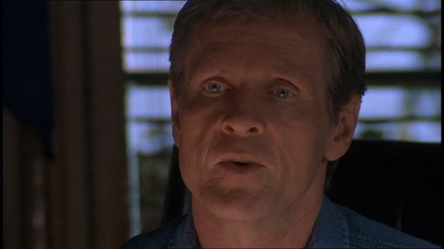 ROSWELL_-_E1X20_MAX_TO_THE_MAX_135.jpg