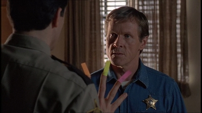 ROSWELL_-_E1X20_MAX_TO_THE_MAX_157.jpg