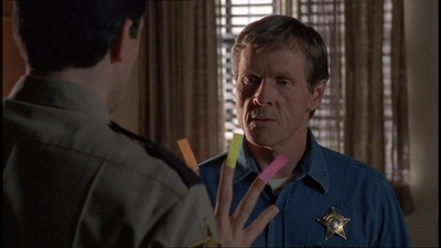 ROSWELL_-_E1X20_MAX_TO_THE_MAX_160.jpg