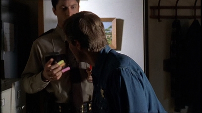 ROSWELL_-_E1X20_MAX_TO_THE_MAX_164.jpg