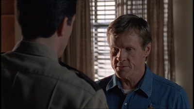 ROSWELL_-_E1X20_MAX_TO_THE_MAX_179.jpg