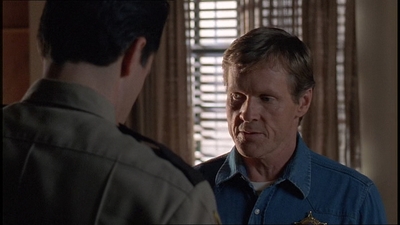 ROSWELL_-_E1X20_MAX_TO_THE_MAX_181.jpg