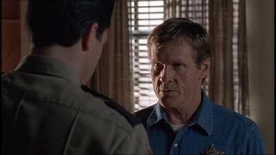 ROSWELL_-_E1X20_MAX_TO_THE_MAX_185.jpg