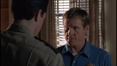 ROSWELL_-_E1X20_MAX_TO_THE_MAX_186.jpg