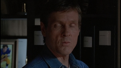 ROSWELL_-_E1X20_MAX_TO_THE_MAX_214.jpg