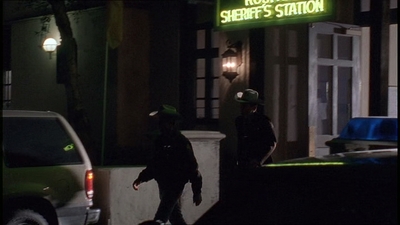 ROSWELL_-_E1X20_MAX_TO_THE_MAX_351.jpg