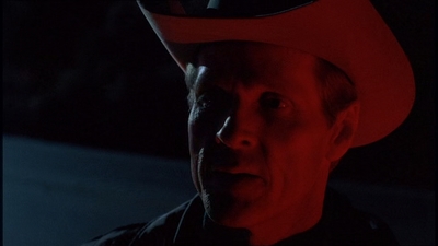 ROSWELL_-_E1X20_MAX_TO_THE_MAX_386.jpg