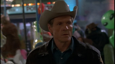 ROSWELL_-_E1X20_MAX_TO_THE_MAX_424.jpg