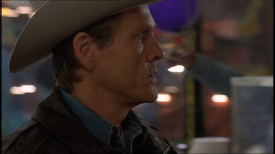 ROSWELL_-_E1X20_MAX_TO_THE_MAX_433.jpg