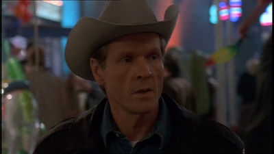 ROSWELL_-_E1X20_MAX_TO_THE_MAX_436.jpg
