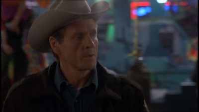 ROSWELL_-_E1X20_MAX_TO_THE_MAX_440.jpg