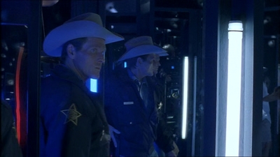 ROSWELL_-_E1X20_MAX_TO_THE_MAX_464.jpg