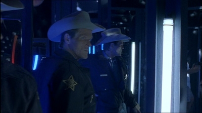 ROSWELL_-_E1X20_MAX_TO_THE_MAX_465.jpg