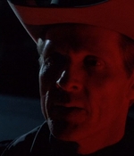ROSWELL_-_E1X20_MAX_TO_THE_MAX_384.jpg
