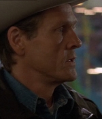 ROSWELL_-_E1X20_MAX_TO_THE_MAX_432.jpg
