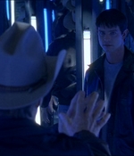 ROSWELL_-_E1X20_MAX_TO_THE_MAX_524.jpg