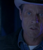 ROSWELL_-_E1X20_MAX_TO_THE_MAX_580.jpg