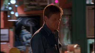 ROSWELL_-_E1X21_THE_WHITE_ROOM_003.jpg