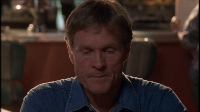 ROSWELL_-_E1X21_THE_WHITE_ROOM_046.jpg