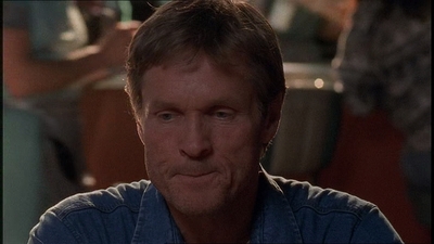 ROSWELL_-_E1X21_THE_WHITE_ROOM_079.jpg