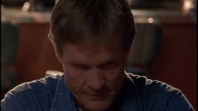 ROSWELL_-_E1X21_THE_WHITE_ROOM_099.jpg