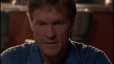 ROSWELL_-_E1X21_THE_WHITE_ROOM_103.jpg