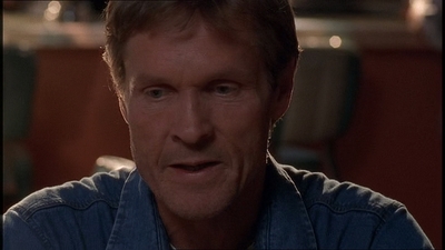 ROSWELL_-_E1X21_THE_WHITE_ROOM_104.jpg