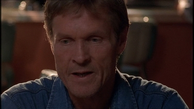 ROSWELL_-_E1X21_THE_WHITE_ROOM_105.jpg