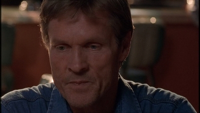 ROSWELL_-_E1X21_THE_WHITE_ROOM_116.jpg