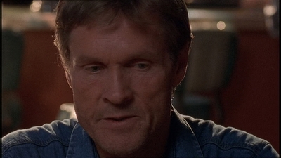 ROSWELL_-_E1X21_THE_WHITE_ROOM_124.jpg