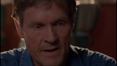 ROSWELL_-_E1X21_THE_WHITE_ROOM_148.jpg